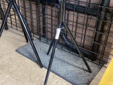 YODER STALL JACK, SMALL on Sale